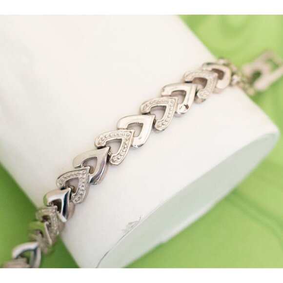 Vintage Candlelight Flames Silver Tone Bracelet 8 inch - W20 - Picture 1 of 3